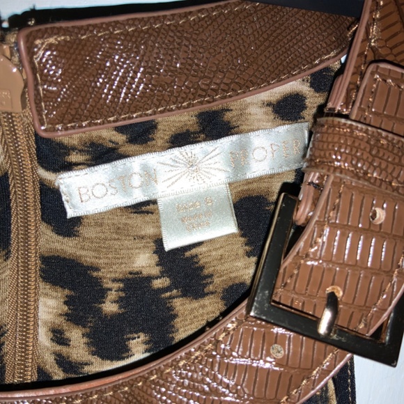 Boston Proper, animal print size small sleeveless top - Picture 4 of 5